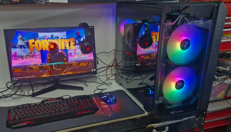 PC Gaming Completo i7 RX Vega 56