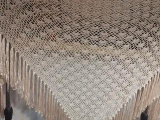 Chal de hilo premium con flecos