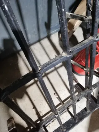 Reja antigua forjada a mano