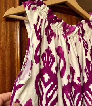 Blusa sin mangas estampado Ikat morado y blanco