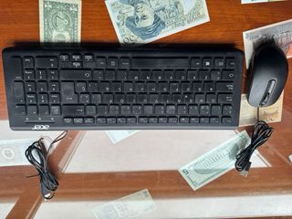 Ordenador Acer XC-885 + Monitor 21 + Webcam