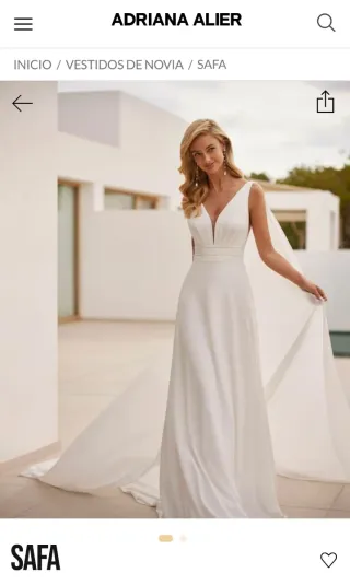 Vestido Novia SAFA y Capa Adriana Alier