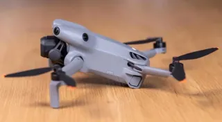 Dron DJI Mini 5 Pro con accesorios