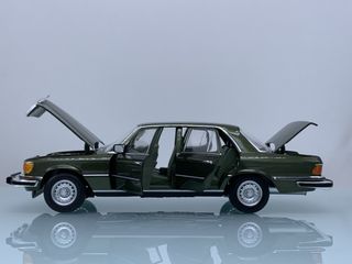 1:18 Mercedes 350 SE W116 Versión US 1973 Verde