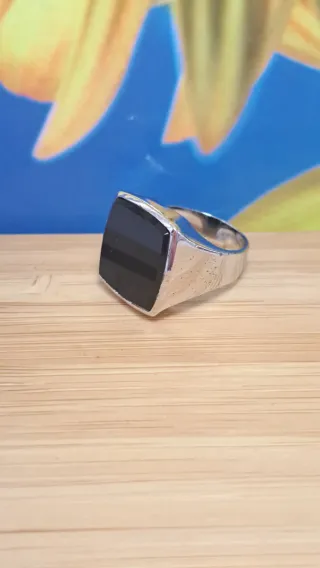 Anillo de plata tipo sello   Talla 11.5