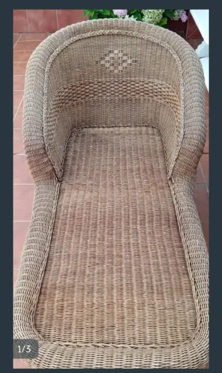 Tumbona de mimbre Chaise longue muy bonita