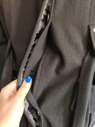 Abrigo corto de chica talla L de Blanco.