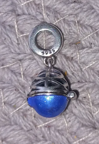 Charm Huevo Sorpresa Plata