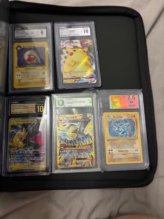 Varie carte Pokémon