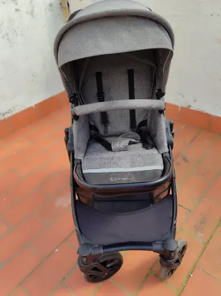Carro Kinderkraft gris capazo y silla