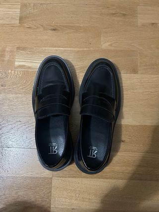 Mocasines de piel negros de Roberto Torreta
