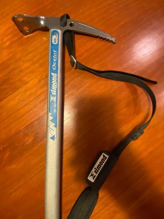 Cramponi Edelrid e piccozze Simond