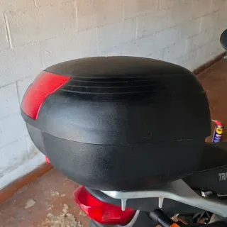 Bauletto Givi Simply42 con piastra Monolock