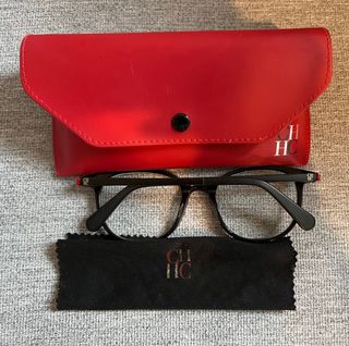 Gafas Carolina Herrera CH Negras y Rojas