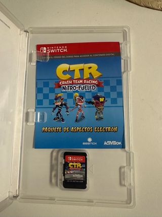 Nintendo Switch + 3 juegos ( FC 25, SPORTS y CTR)