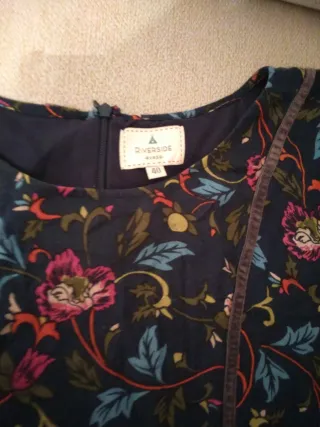 Vestido floral azul y rosa