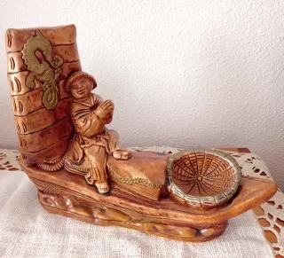 Adorno Cerámica Figura China Hombre Dragón