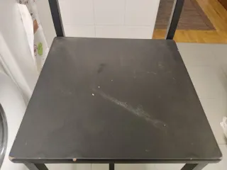 Taburete alto cuadrado patas metal, reposapiés