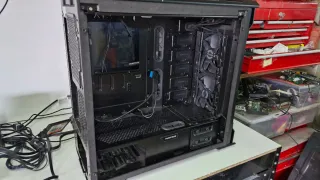 Caja Gaming Phanteks Alta Gama