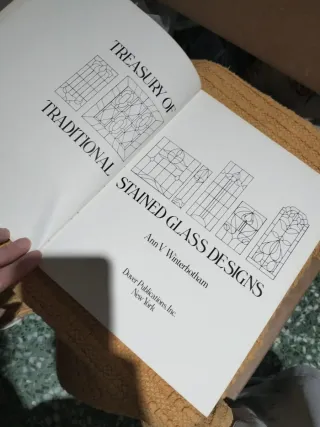 Treasury of Traditional Stained Glass Designs