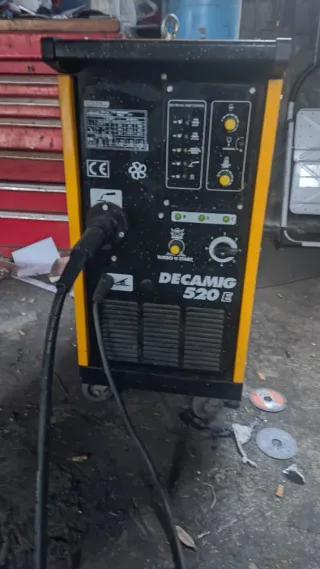 Máquina Soldar Hilo Decamig 520 E