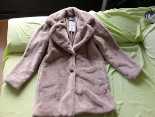 Abrigo pelo beige talla S nuevo con etiqueta