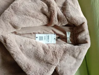 Abrigo pelo beige talla S nuevo con etiqueta