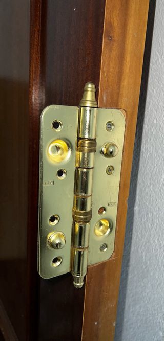 Puerta principal madera maciza