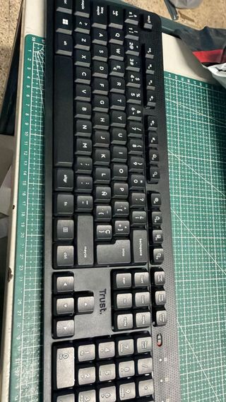 Teclado Inalámbrico Trust ODY II Silencioso QWERTY