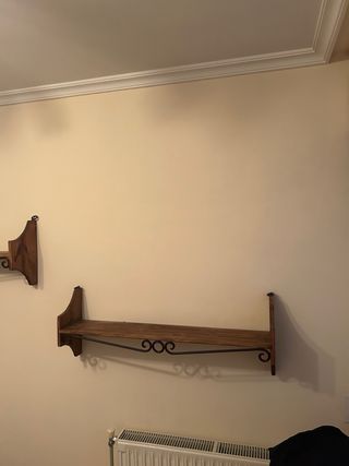 Dormitorio de madera rústico