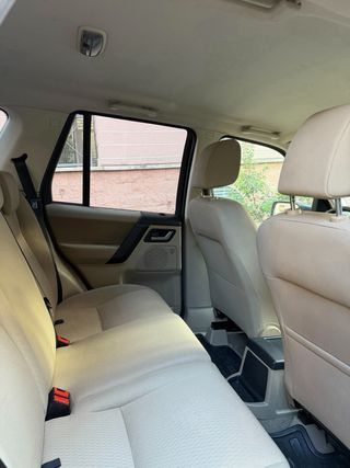 Land Rover Freelander 2014