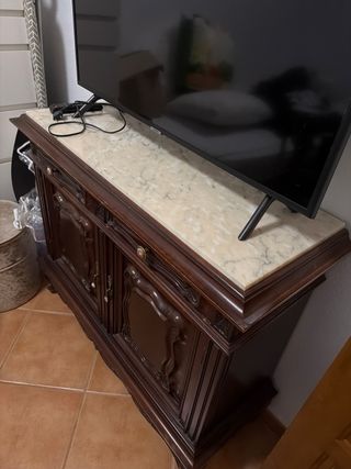 Aparador antiguo madera y mármol