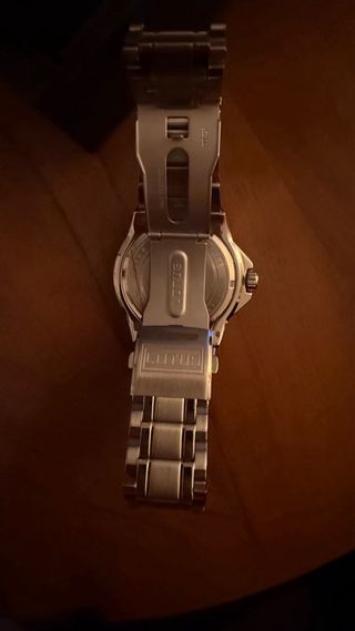 Reloj Lotus Negro y Plateado Caballero