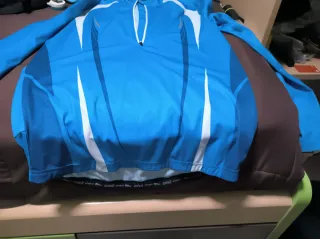 Chaqueta Crivit Azul y Blanca