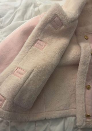 Chaqueta rosa con borreguito