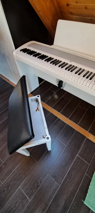 Piano Digital Korg B2 Blanco con Banqueta.