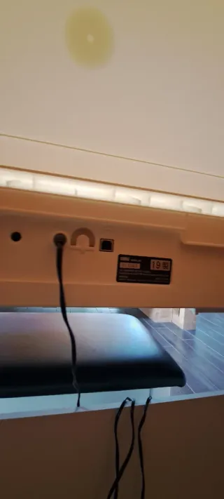 Piano Digital Korg B2 Blanco con Banqueta.