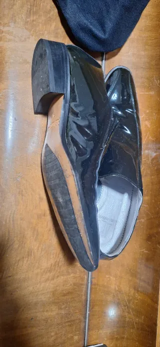 Zapatos de charol negros para hombre