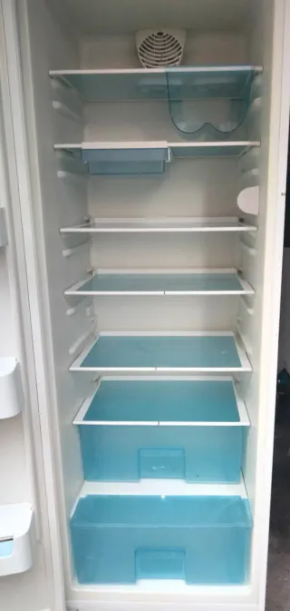 Nevera Bosch blanca (sin congelador)