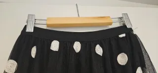 Falda tul lunares negra y blanca