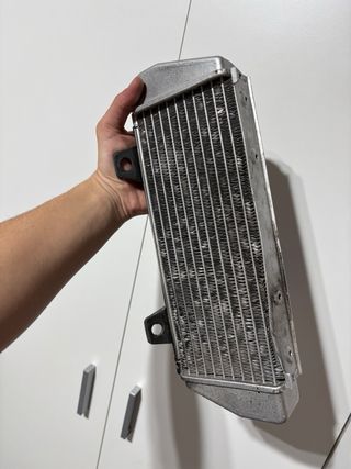 Radiador KTM Izquierdo