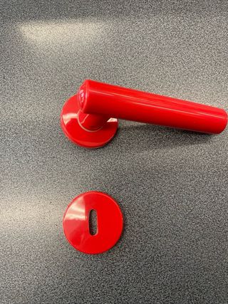 Maniglia porta rossa