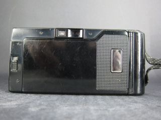 Minolta AF-E compatta analogica