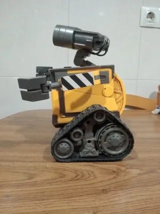 Robot Wall-E Disney Pixar