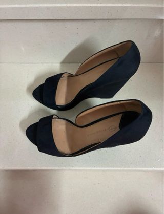 Zapatos de tacón negros