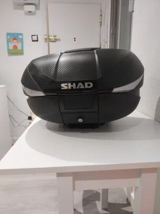 Baúl Shad para moto con almohadillas 58 litros