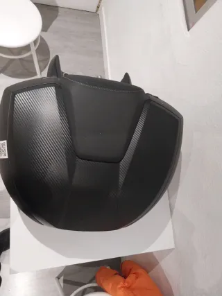 Baúl Shad para moto con almohadillas 58 litros
