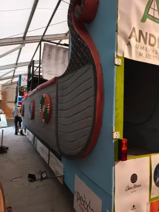 Estructura de barco para carroza