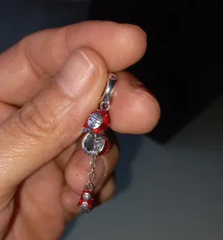 Charm Matrioska Roja y Plateada