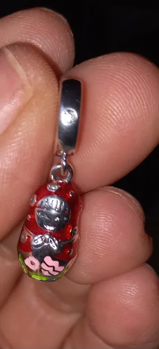 Charm Matrioska Roja y Plateada